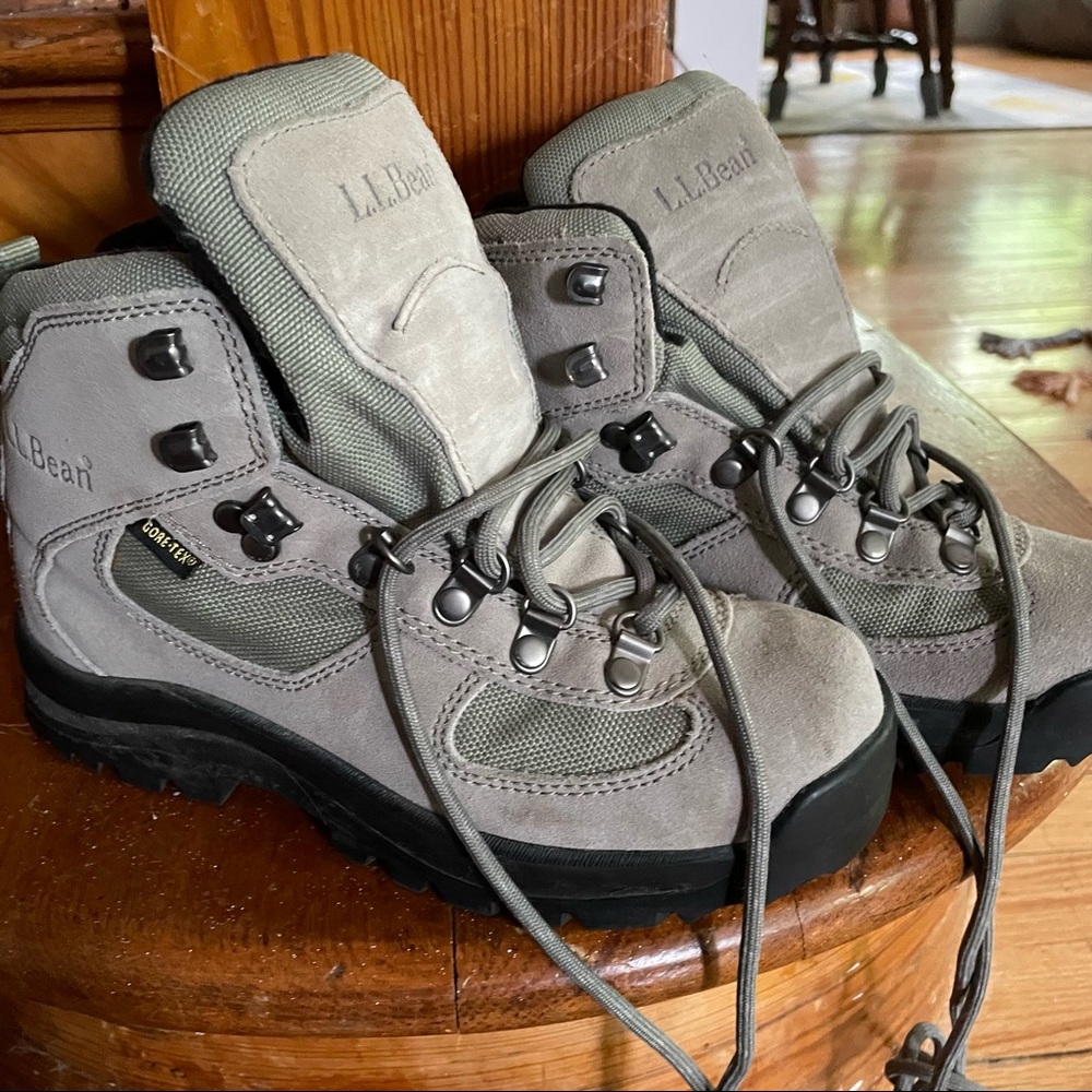 LL Bean womens Gore Tex hiking boots